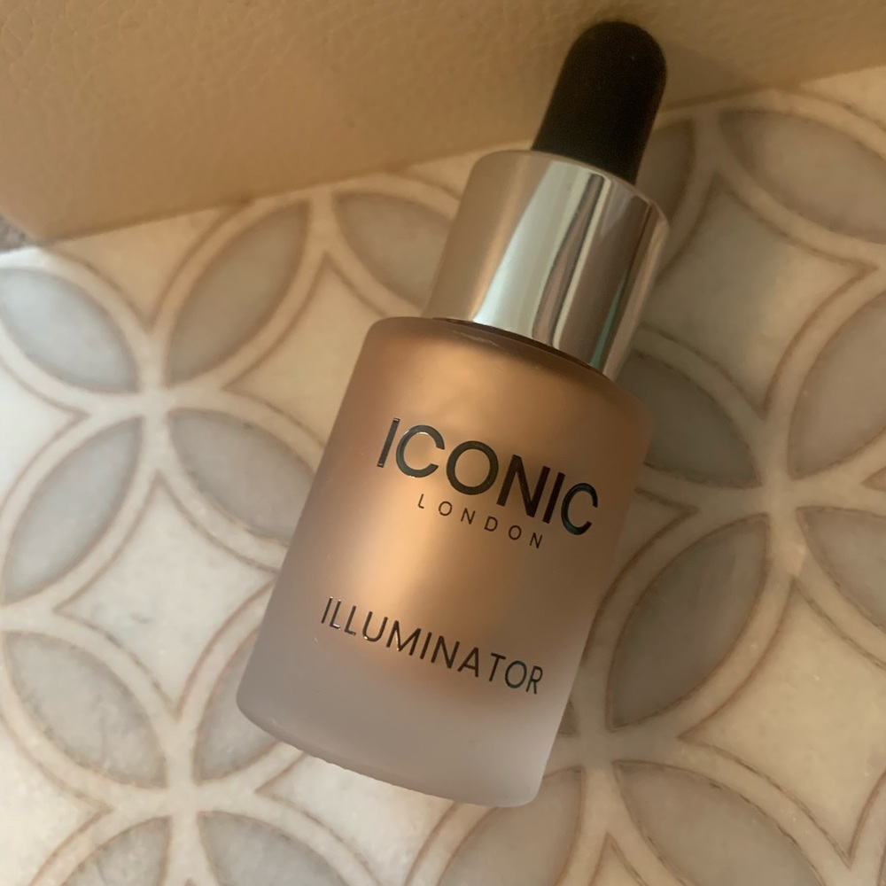 2/$40 ICONIC London Illuminator in Original